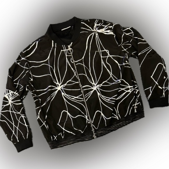 DKNY Sport Women’s Metallic Print Black Cropped Bomber Jacket Athliesure Size M - Picture 1 of 7